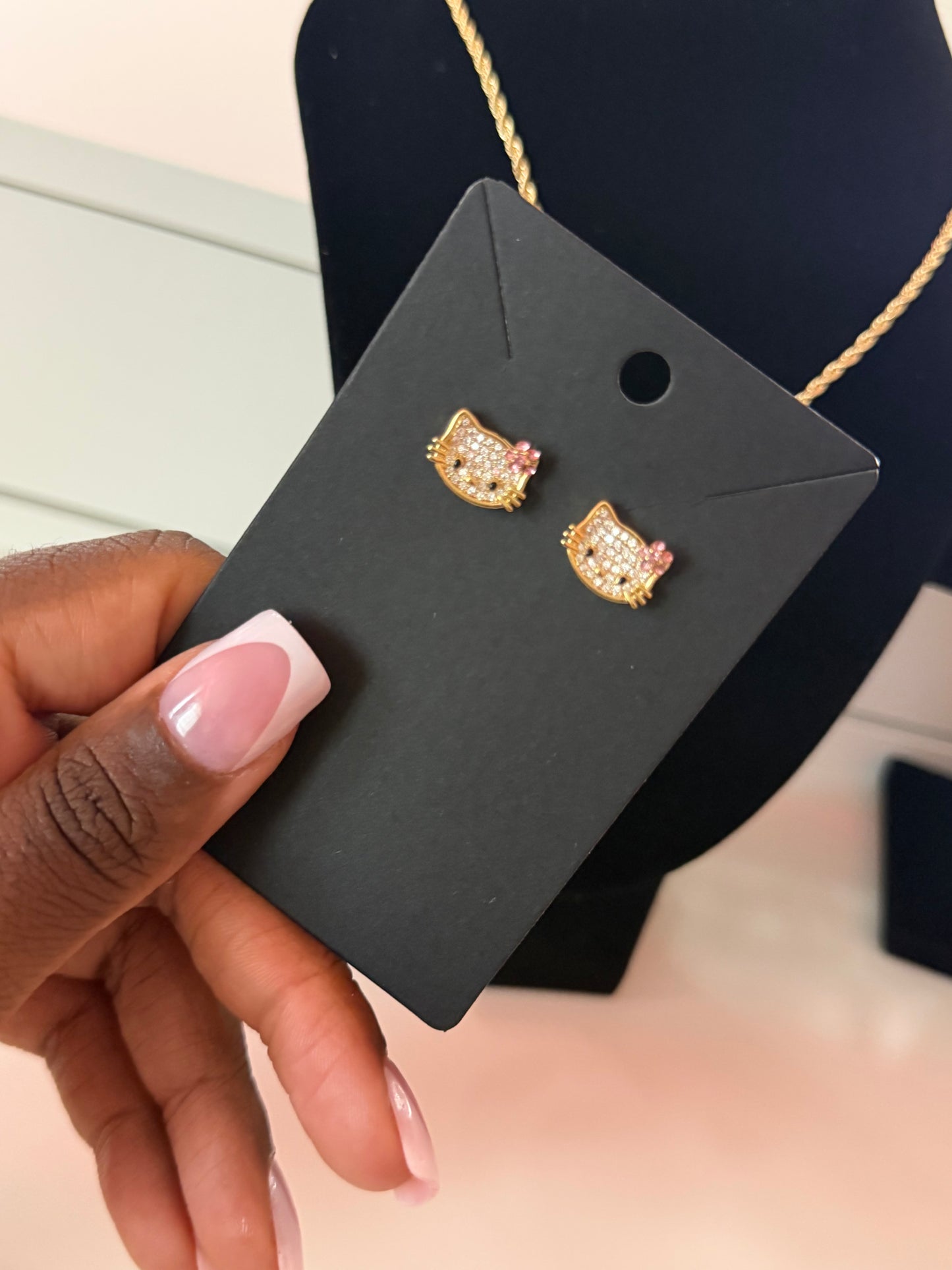 HK Face Studs